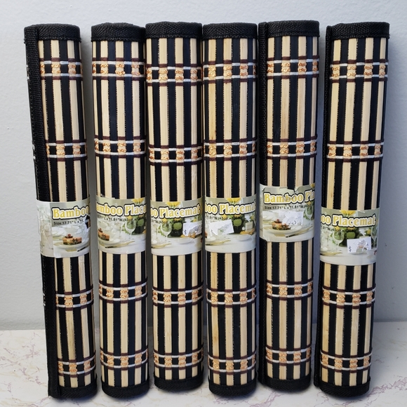 DECORATIVE PLACEMAT SET - Picture 2 of 2